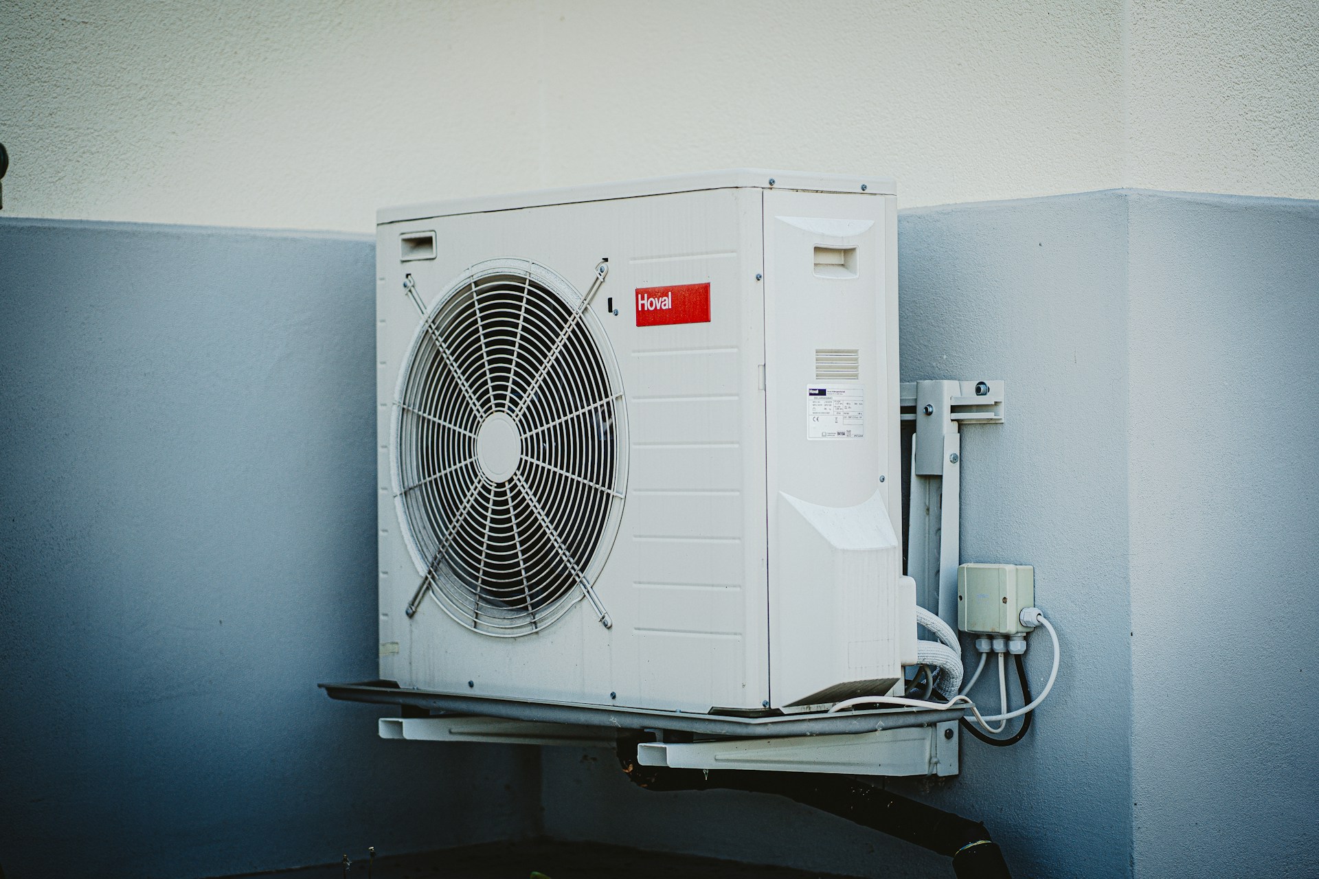 Smart Air Conditioning Systems: Integrating Tech for Comfort and Convenience