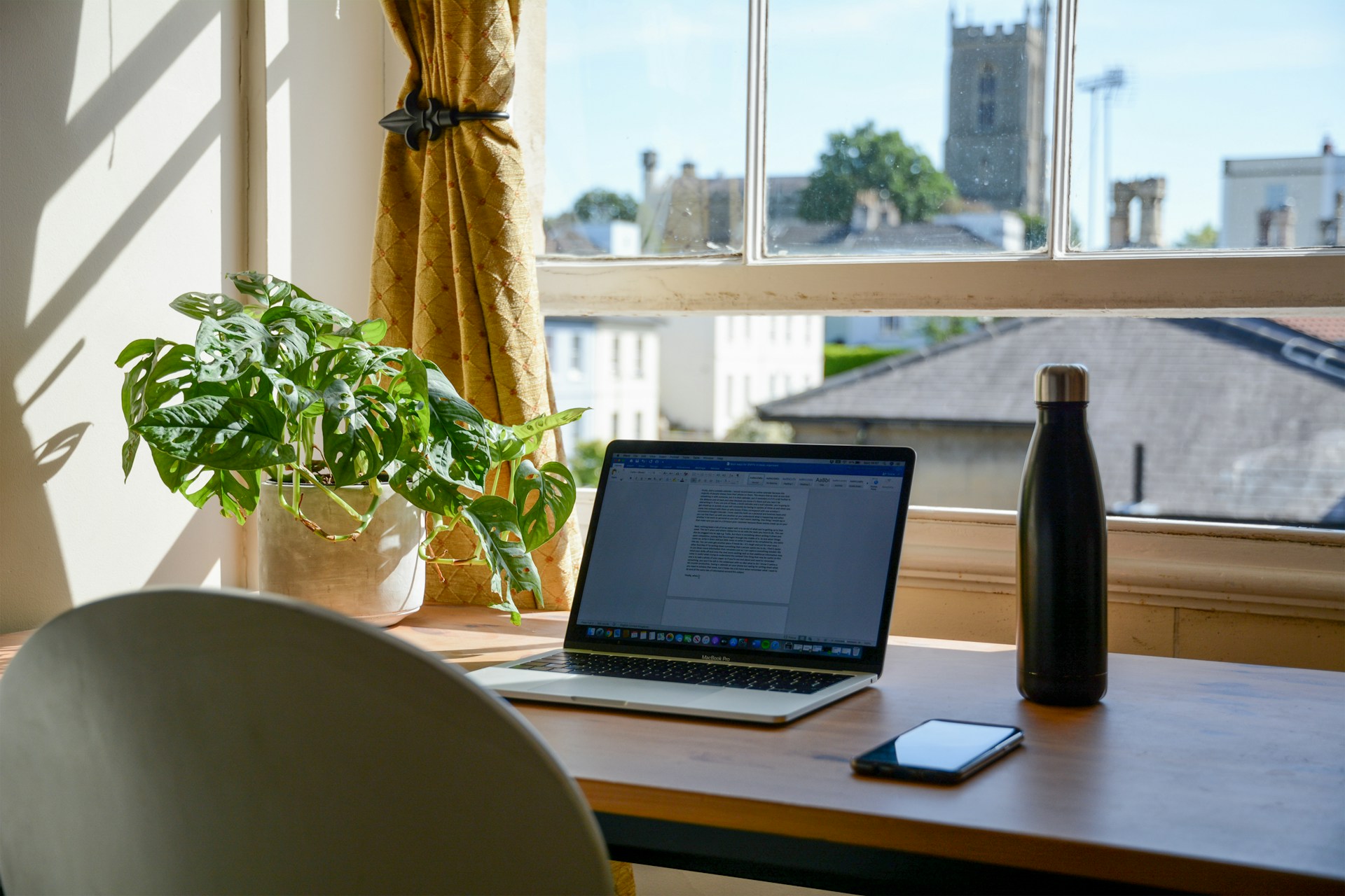 Productivity Practices: 7 Tips for Staying Motivated When Working from Home