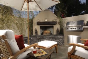 5 Factors to Consider When Building Your Outdoor Kitchen